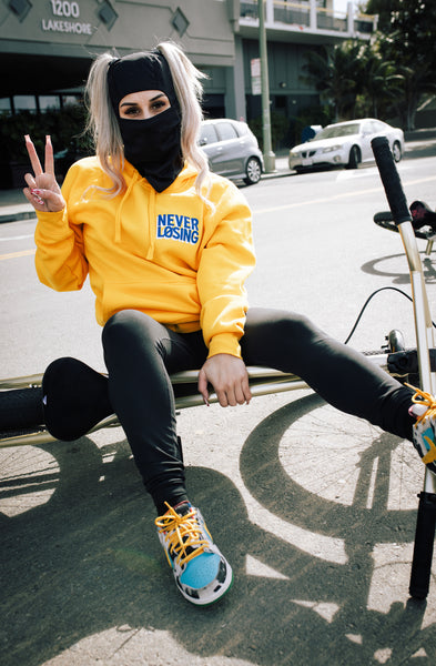 Luôn chiến thắng Không bao giờ thua Áo hoodie vàng Logo Shadow